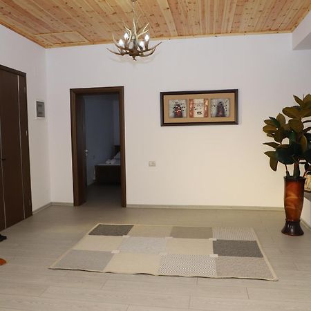 Georgemishel Guest House Берат Экстерьер фото