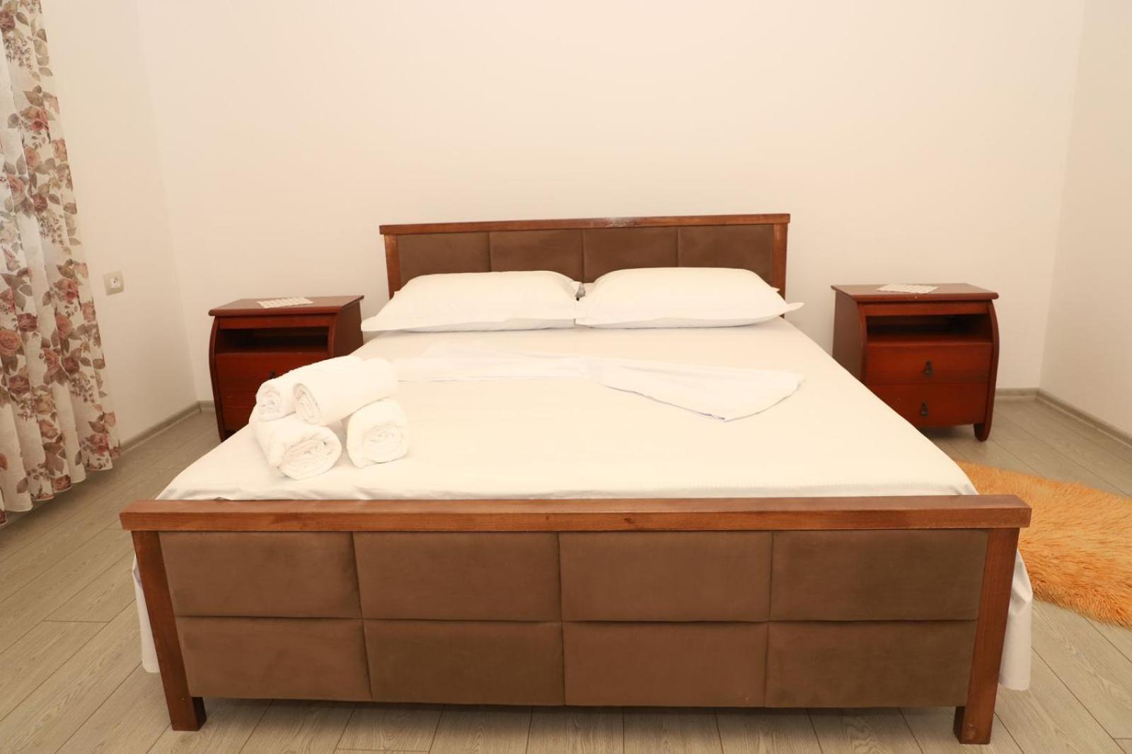 Georgemishel Guest House Берат Экстерьер фото