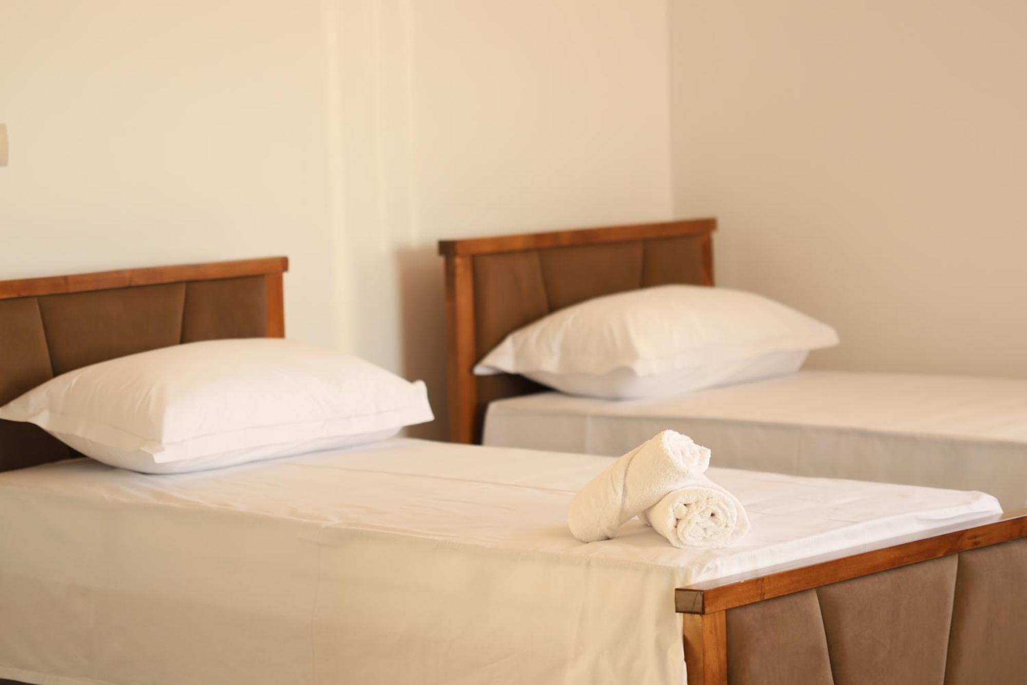 Georgemishel Guest House Берат Экстерьер фото