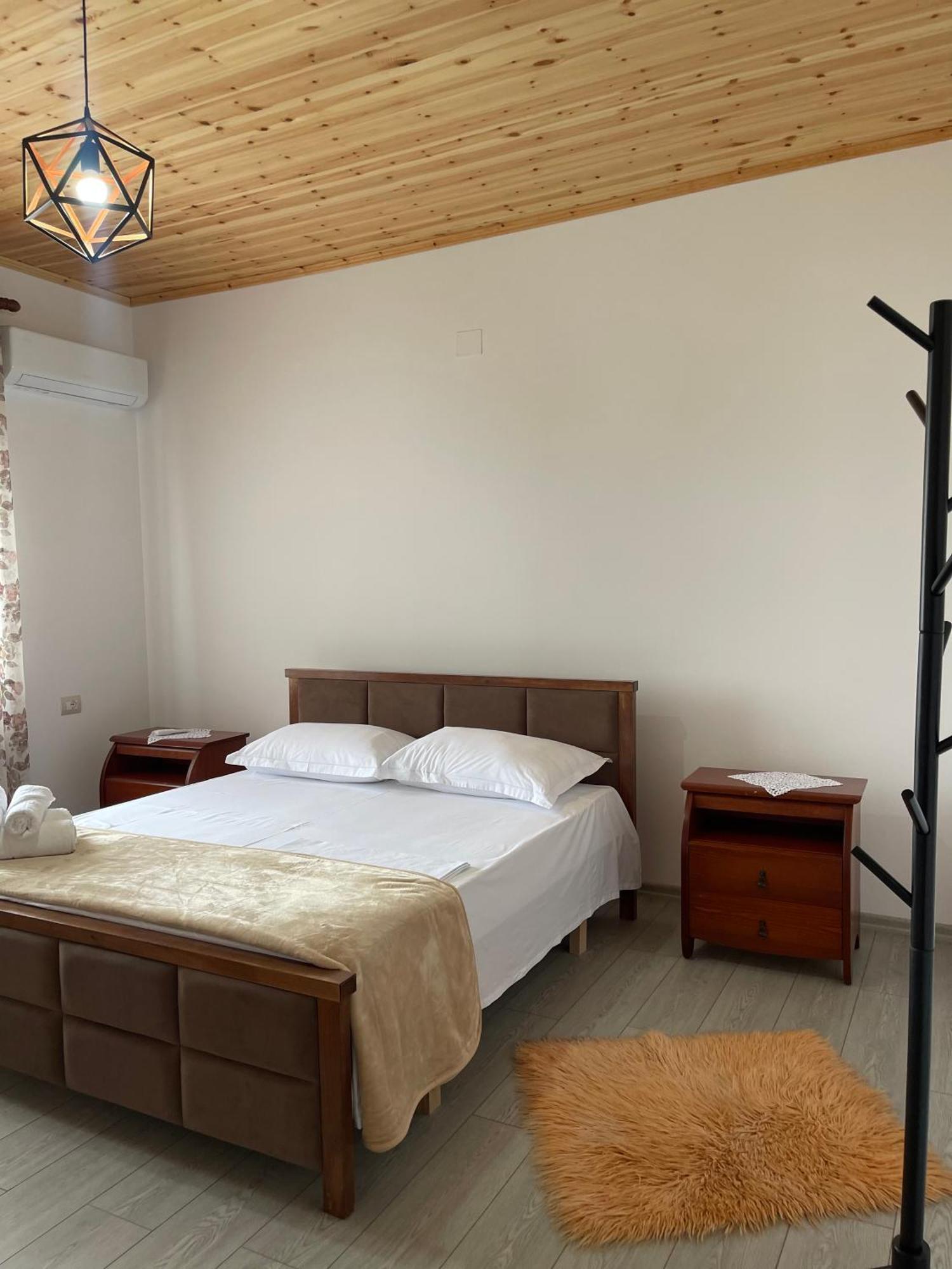 Georgemishel Guest House Берат Экстерьер фото