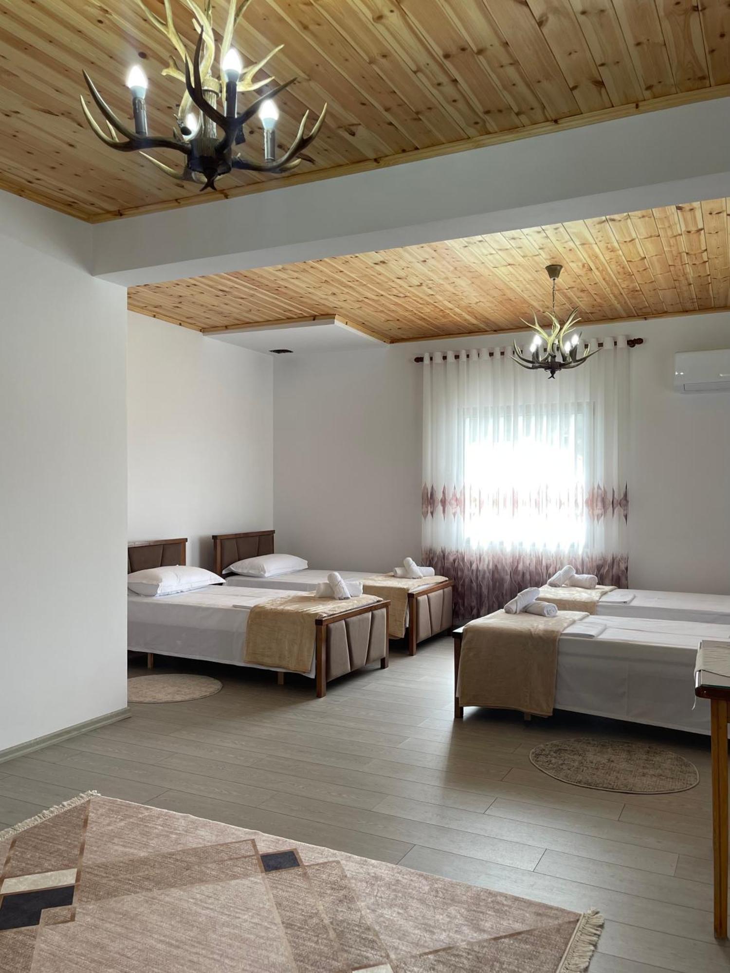 Georgemishel Guest House Берат Экстерьер фото