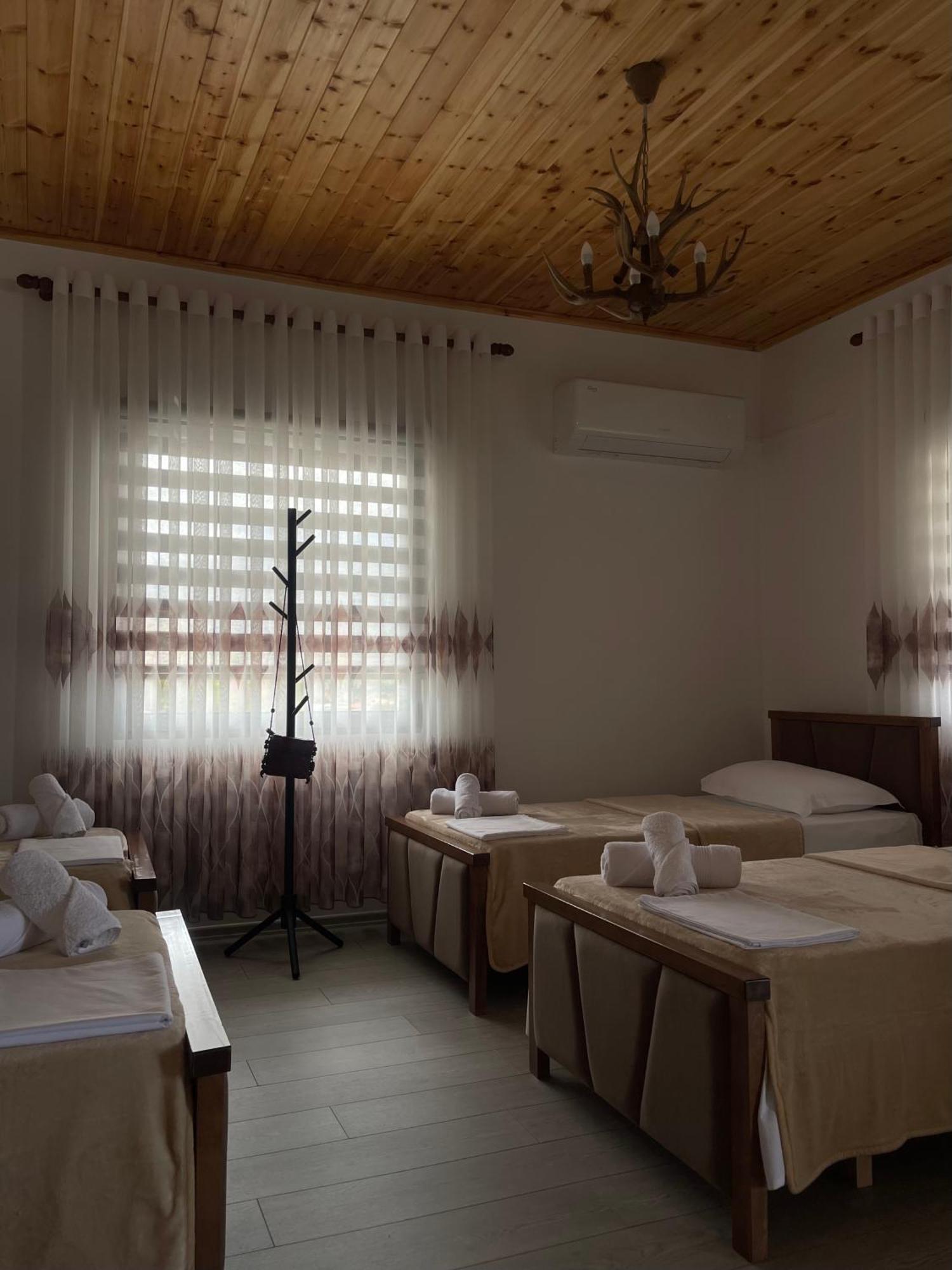 Georgemishel Guest House Берат Экстерьер фото